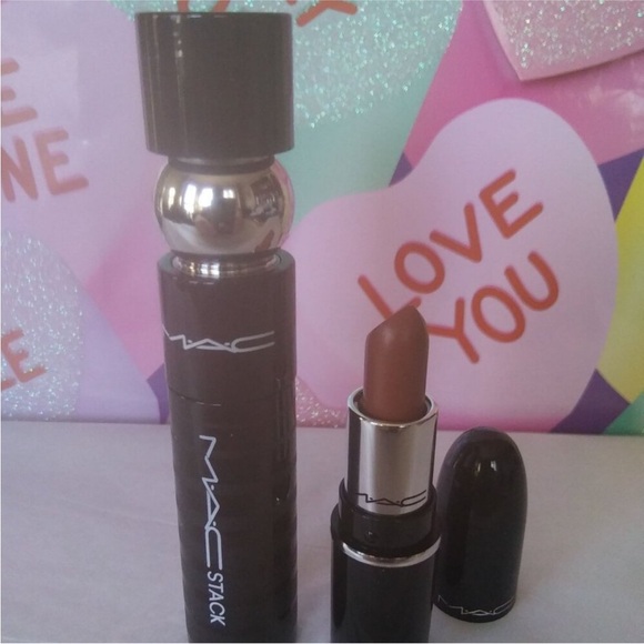 MAC Mini Lip + Lash Duo- Boxed SET- NWT 50% off retail - Picture 4 of 4